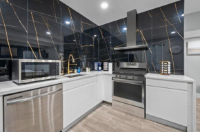 Modern Studio Retreat with Free Park